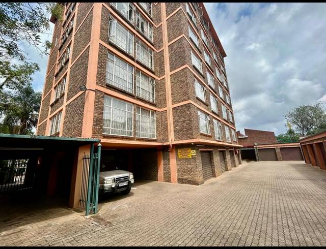 2 BEDROOM APARTMENT FOR SALE IN WONDERBOOM SOUTH